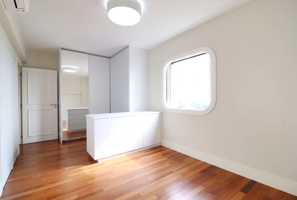 Fitted wardrobes and dressing area